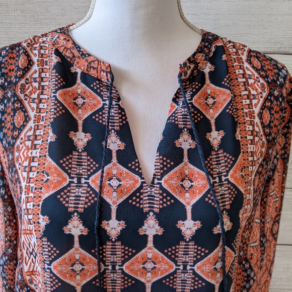 Violet+Claire Top, size large, Blue and orange - Picture 2 of 13